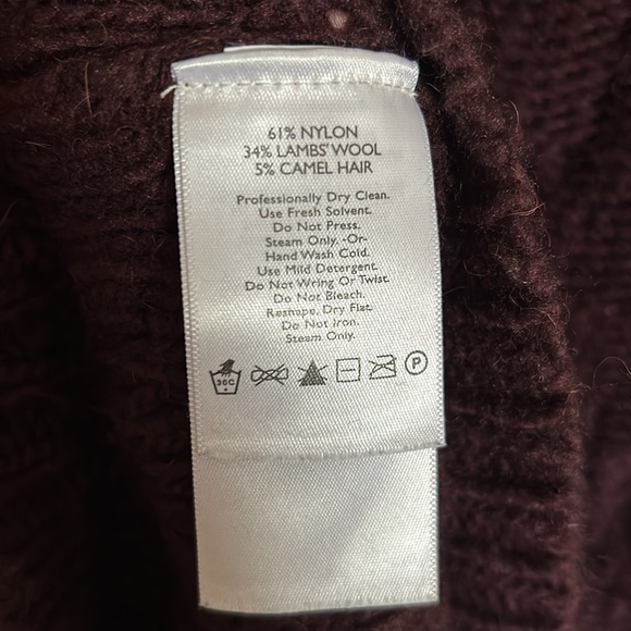 Wool Blend Eddie Bauer Sweater - Picture 4 of 4